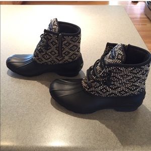 Black and white sperry duck boots
